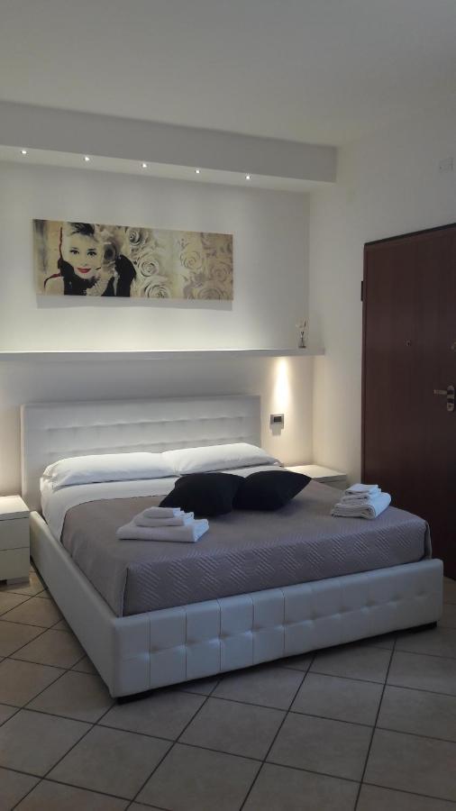 Acquamarina B&B Martinsicuro Buitenkant foto